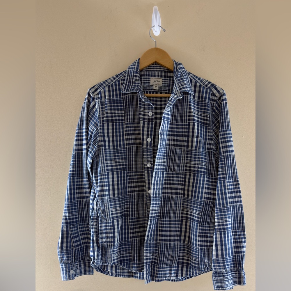 Lightweight overshirt in indigo patchwork plaid Sz Medium